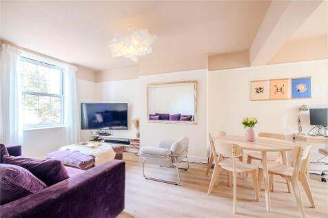 Leigham Avenue, London, SW16