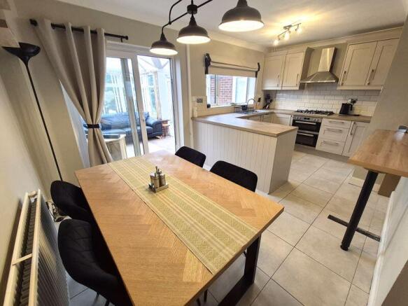 Kitchen Diner