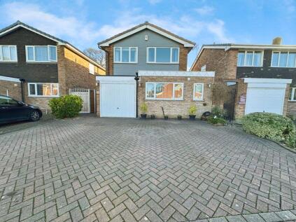 Highfield Avenue, Shelfield, WS4 1PF