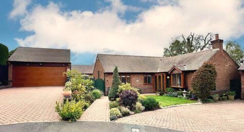 Keating Gardens, Four Oaks, Sutton Coldfield, B75 5QG