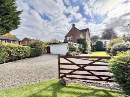 Doctors Lane, Shenstone, Lichfield, WS14 0NT