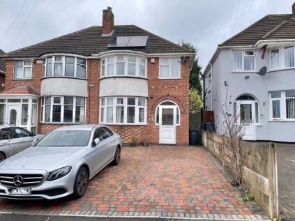 Glenmead Road, Great Barr, Birmingham, B44 8UQ