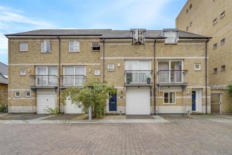 Torres Square, Isle of Dogs, E14