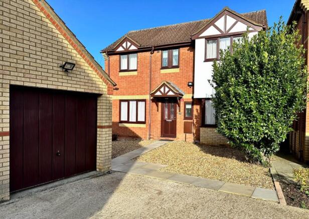15 Mander Way - front copy.jpg