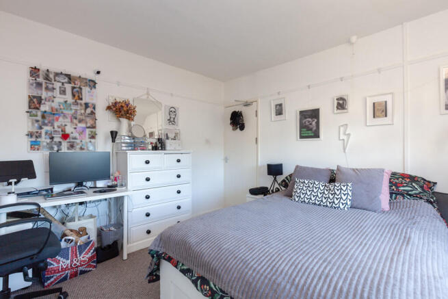 Bedroom 1- Angle ...