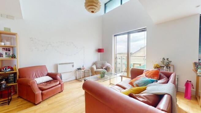 Living room - Ang...