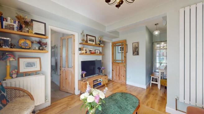 Living room - ang...
