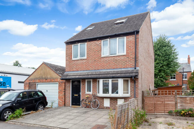 4 bedroom detached house to rent Osney