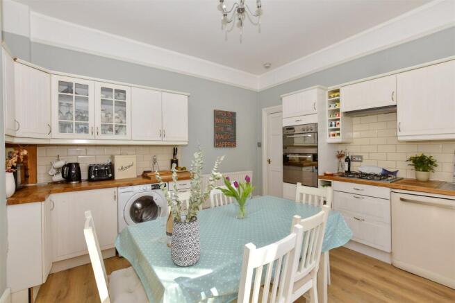 Kitchen/Breakfast Room