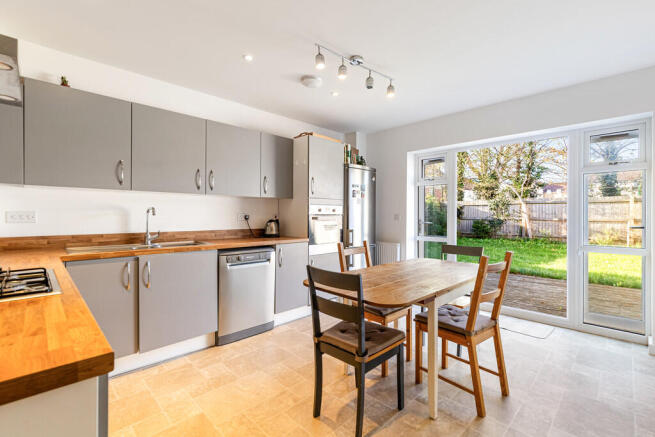 A08 - 7 Strawberr...