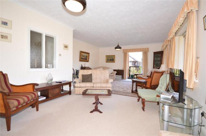Sitting/Dining Room
