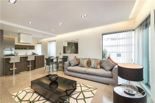 Kitchen/Reception Ro