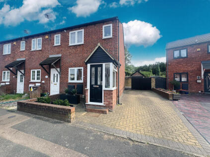 Florence Close, Grays