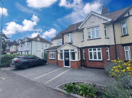 Palmers Avenue, Grays