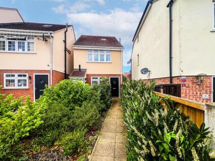 Rose Gardens, South Road, South Ockendon