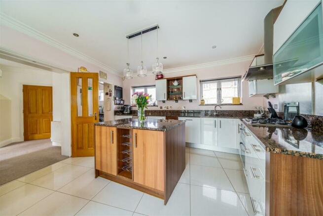 Kitchen Dining room