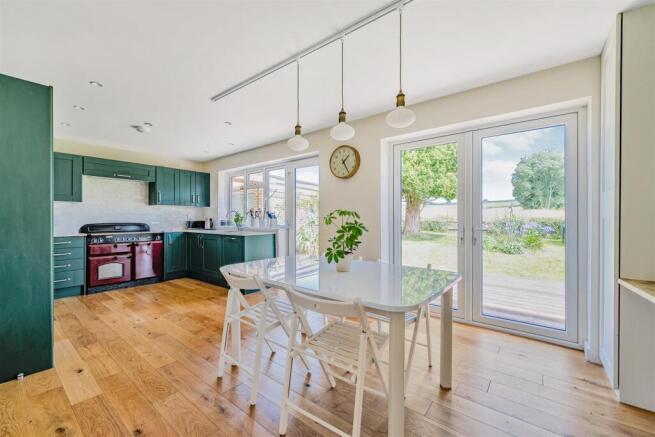 Kitchen dining room