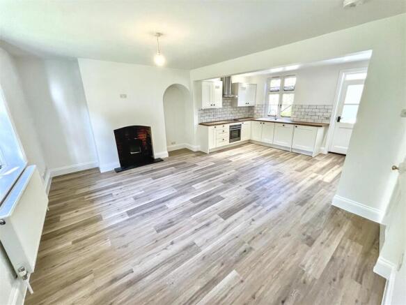 Living Room/Kitchen