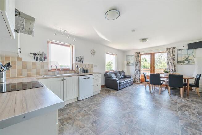 Kitchen dining room