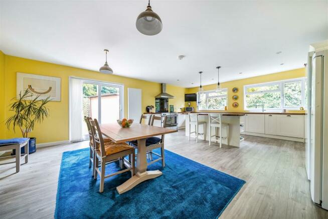 Kitchen / Dining Room