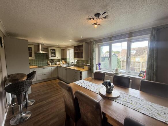 Kitchen/Dining Room