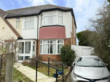 Richmond Avenue, Hillingdon, UB10