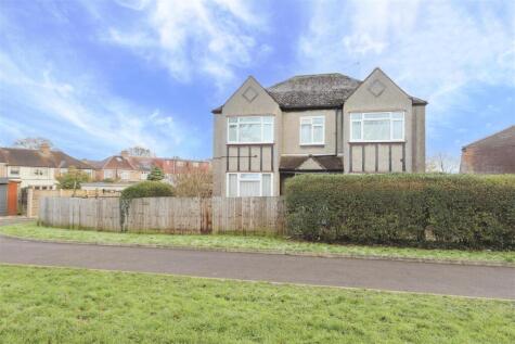 Denziloe Avenue, Hillingdon, UB10