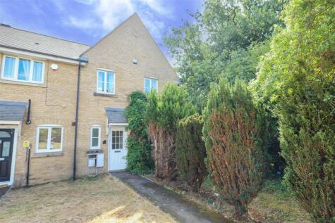 Hubbards Close, Hillingdon, UB8