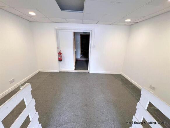 WhatsApp Image 2025-09-04 at 16.33.16 (6).jpg