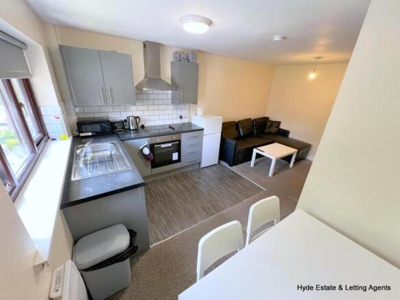 WhatsApp Image 2025-07-03 at 17.22.44 (3).jpg