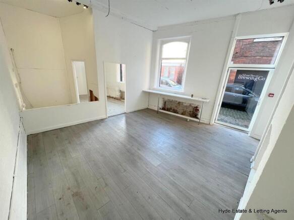 WhatsApp Image 2025-10-24 at 14.57.10 (3).jpg