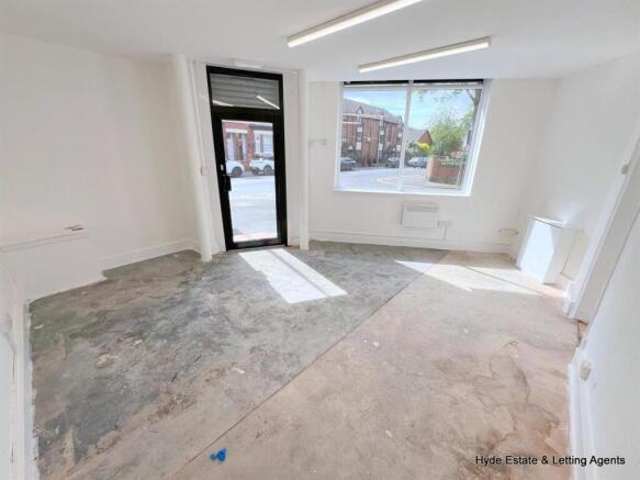 WhatsApp Image 2025-06-04 at 19.01.14.jpg