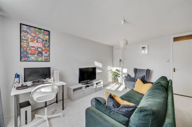 Daniels_Lansbury Close, Neasden, NW10 _011.jpg