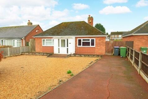 Madeley - 2 bedroom detached bungalow for sale