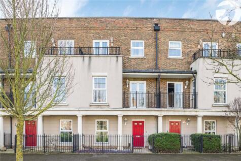 Liverymen Walk, Greenhithe, Kent, DA9