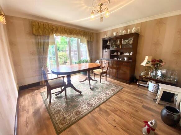 Dining Room.jpg