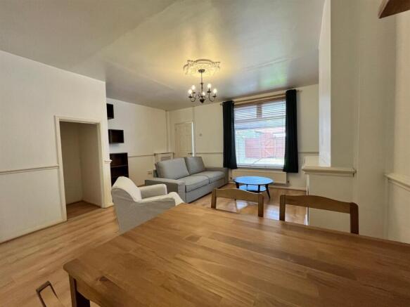 Living Room/ Dining Area