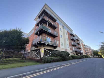 2 Gilbert House, Elmira Way, Salford