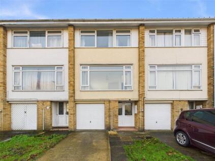 Fairmile Gardens, Longford, Gloucester, Gloucestershire, GL2