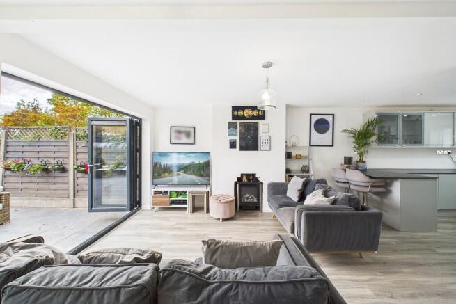 CAM03416G0-PR0115...