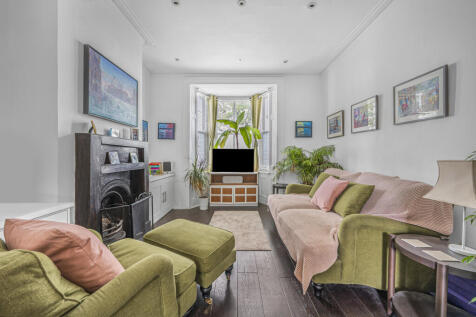 Lyndhurst Way,  London, SE15