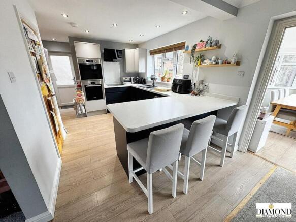 Kitchen/Breakfast Room
