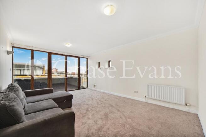 Perry Court, 1 Marit