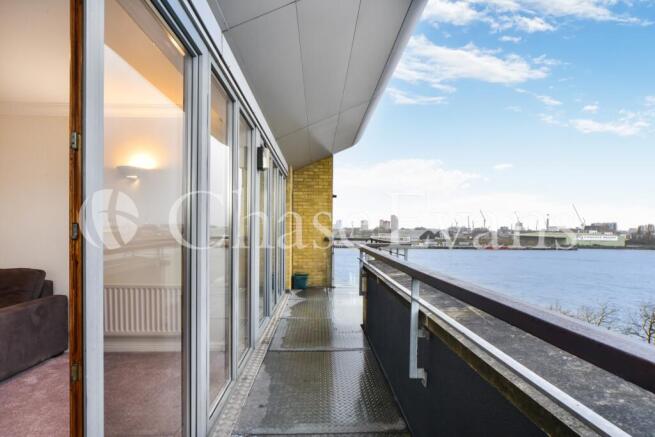Perry Court, 1 Marit