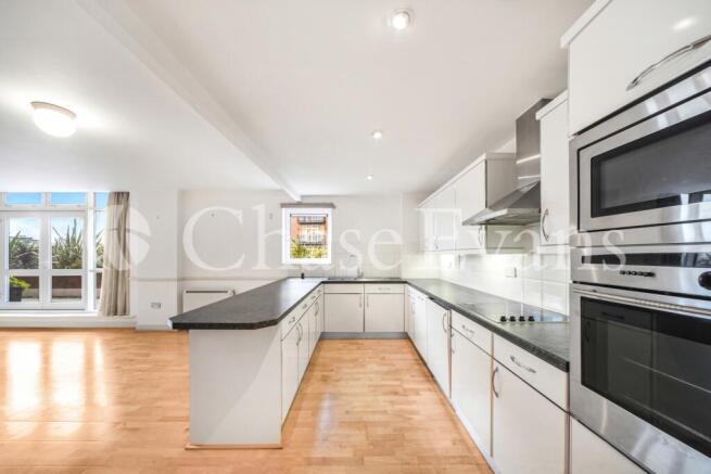Langbourne Place, Is