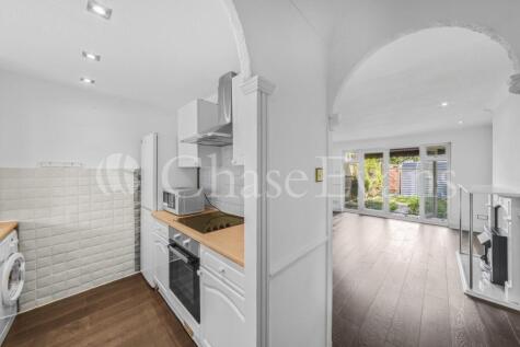 York Close, Beckton, London, E6