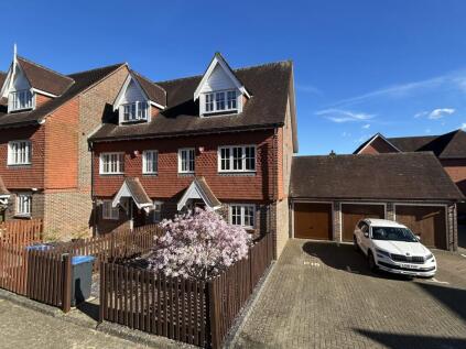 Hawthorn Place, Haywards Heath, RH16