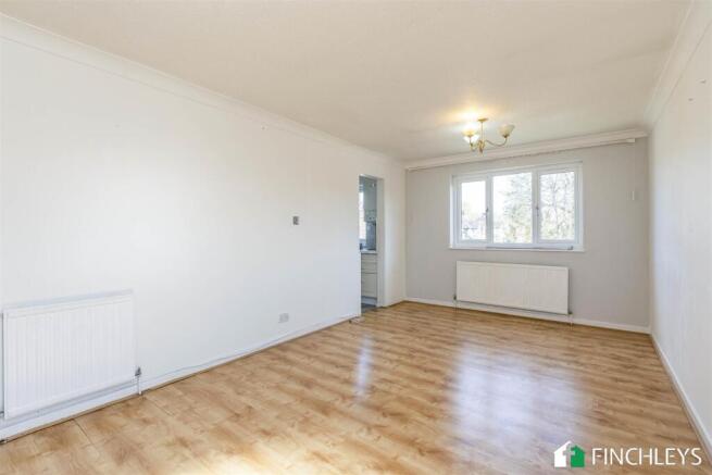 flat7westleighcourt122-124netherstreetlondonn128eu