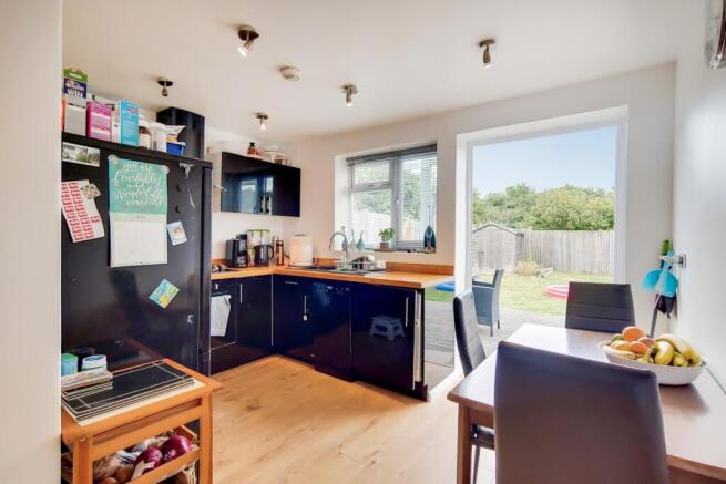 3_Kitchen-1.jpg