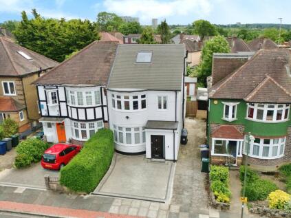 Walfield Avenue, London, N20 9PR